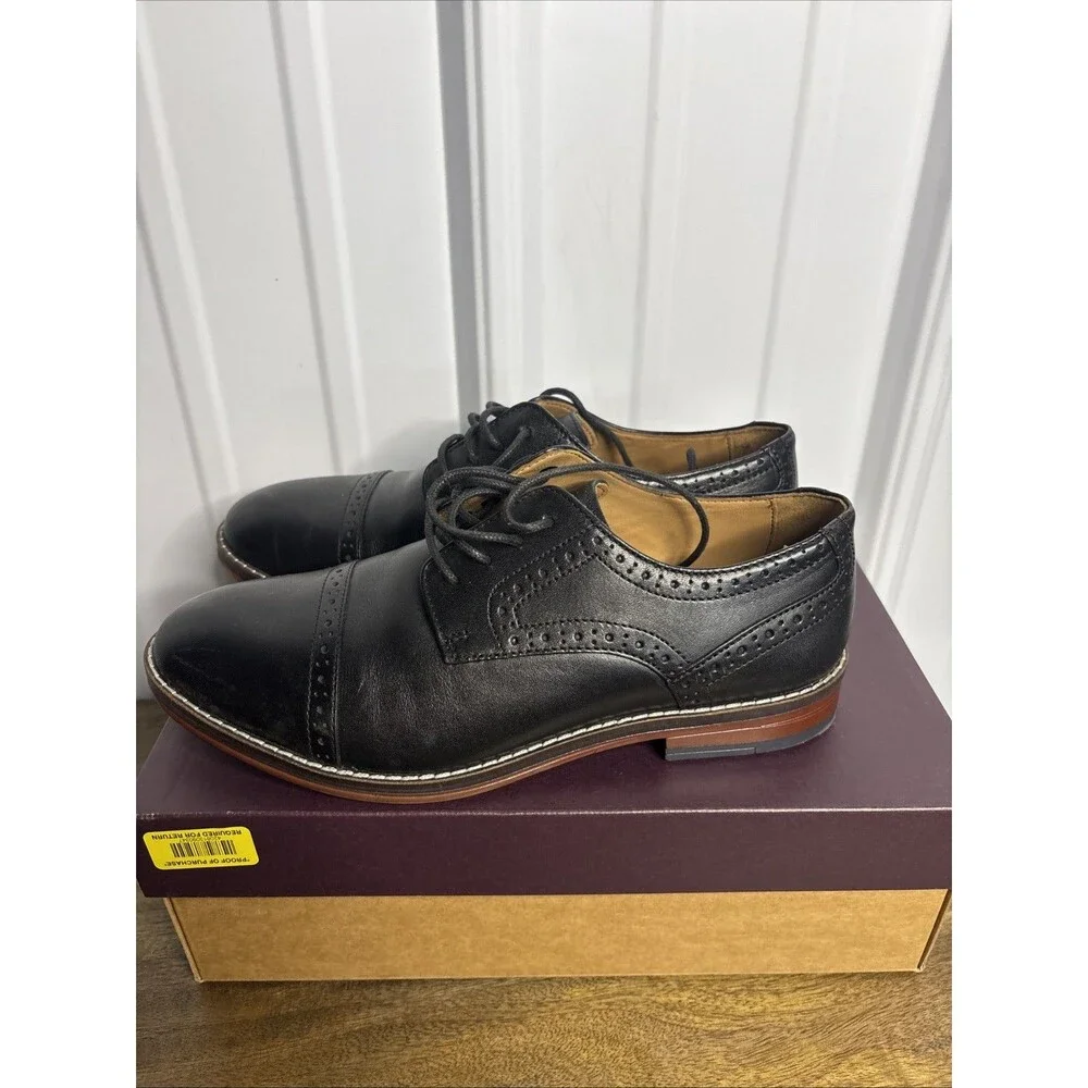 Johnston & Murphy Boys Size 4 Black Conard Dress Shoes EUC